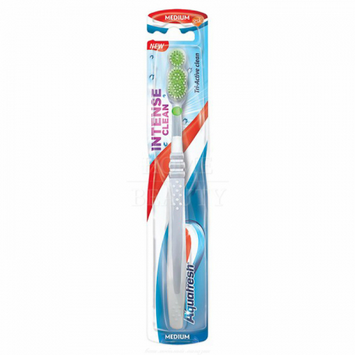 AQUAFRESH Зубная щетка Intense Clean средней жесткости